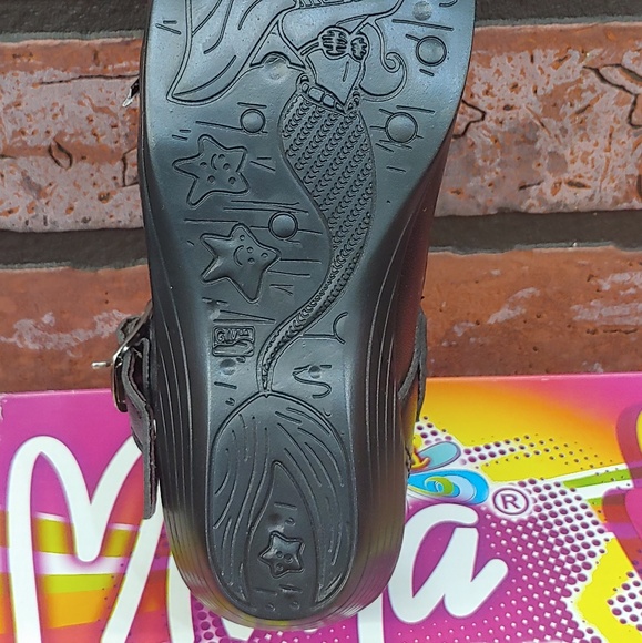 Girls Black Dress Shoes - Picture 5 of 5